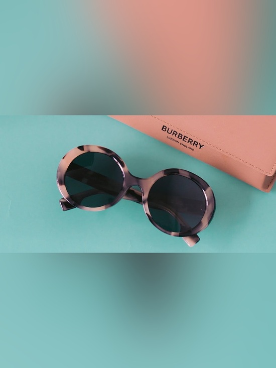 Burberry Accessories - NEW IN BOX women’s BURBERRY 52mm Ella spotted horn Round Oversize Sunglasses